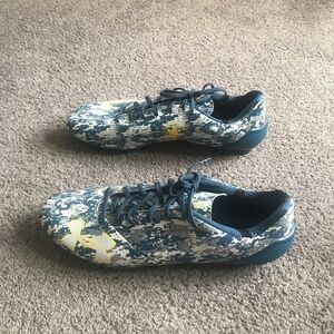 Mens Under Armour football cleats